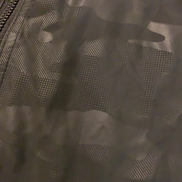 Cahill + windbreaker - Picture 7 of 8